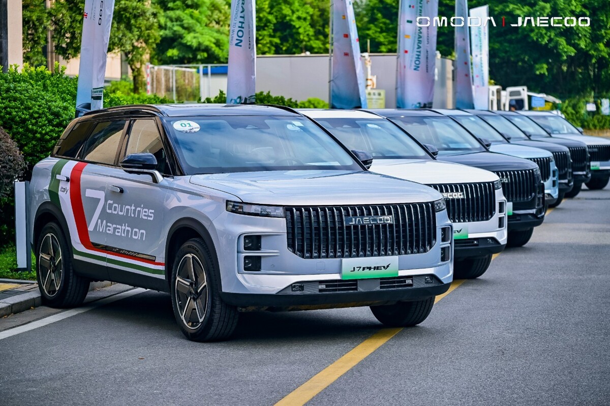 Chery представила новый гибридный автомобиль J7