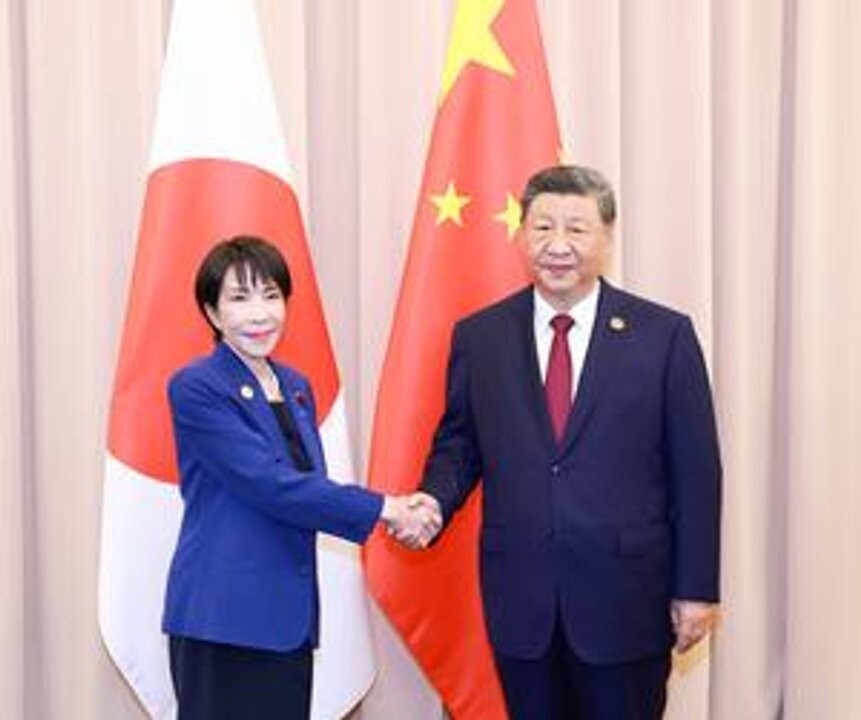 China's President Calls for Building New Era Relations with Japan