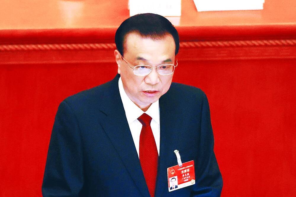 Li Criticizes Tariffs and Announces China's Economic Growth