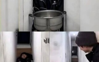 China: 30cm Wide Vertical Room for Rent