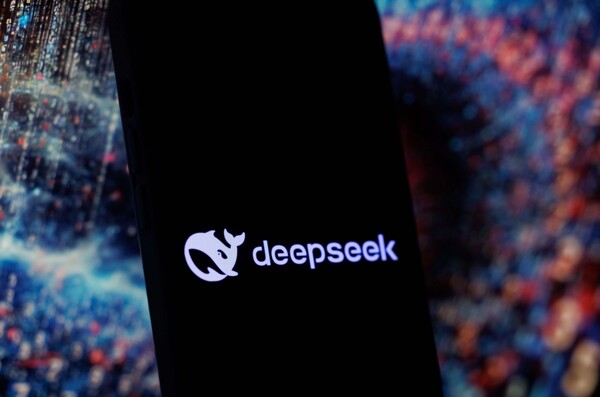 DeepSeek: Новый игрок, который трансформирует ИИ