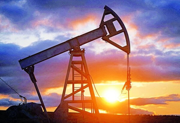 Цены на нефть падают на фоне опасений по поводу спроса в Китае