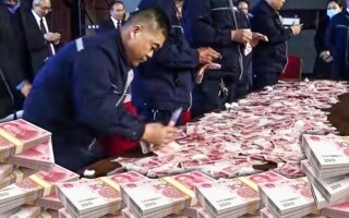 Chinese Company Distributes $26 Million in Cash to Employees