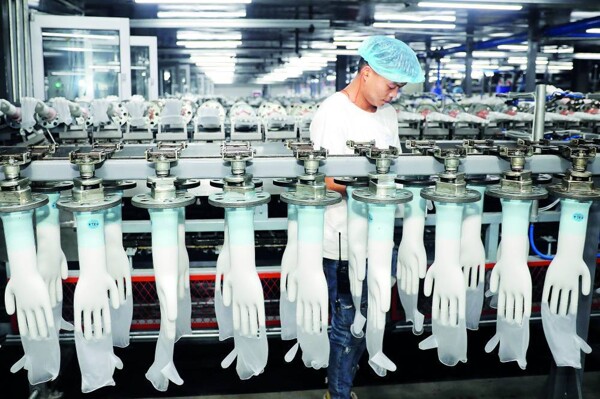 Промышленный выпуск в Китае вырос на 5,6% в мае