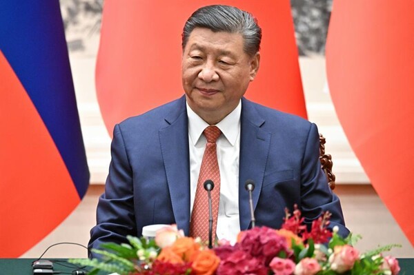 Президент Китая Си Цзиньпин требует абсолютной преданности от армии