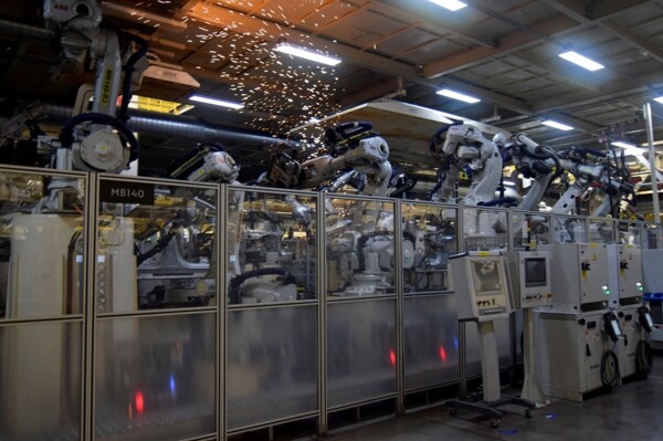 Adoption of technology companies by second month growth