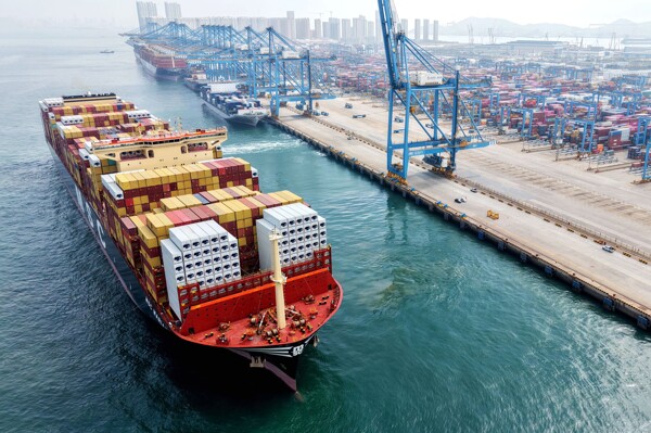 China's Economy Faces Pressure from Rising Energy Prices and Slowing Exports