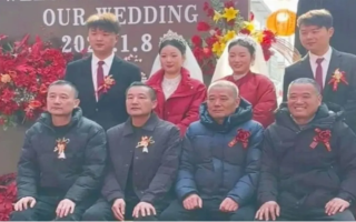 Rare Wedding of Four Twin Pairs in China