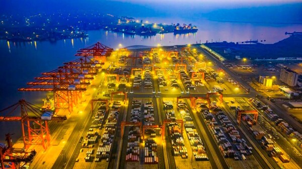 China to Make Domestic Demand Top Priority for 2026 Economic Policy