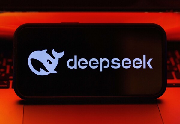 DeepSeek конкурирует с Nvidia на рынке ИИ
