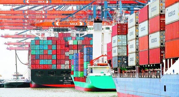 China records $107.2 billion trade surplus