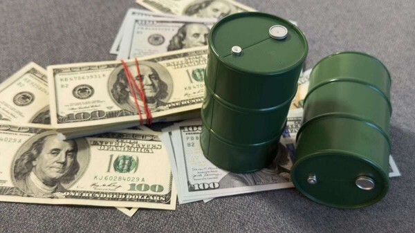 Цены на нефть падают на фоне торговых напряжений между США и Китаем