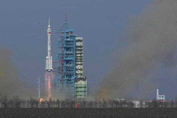 China Successfully Conducts First Emergency Launch Mission with Shenzhou-22