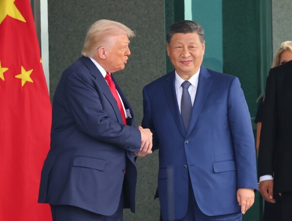 China activates truce with the US on fentanyl, ports, and tariffs