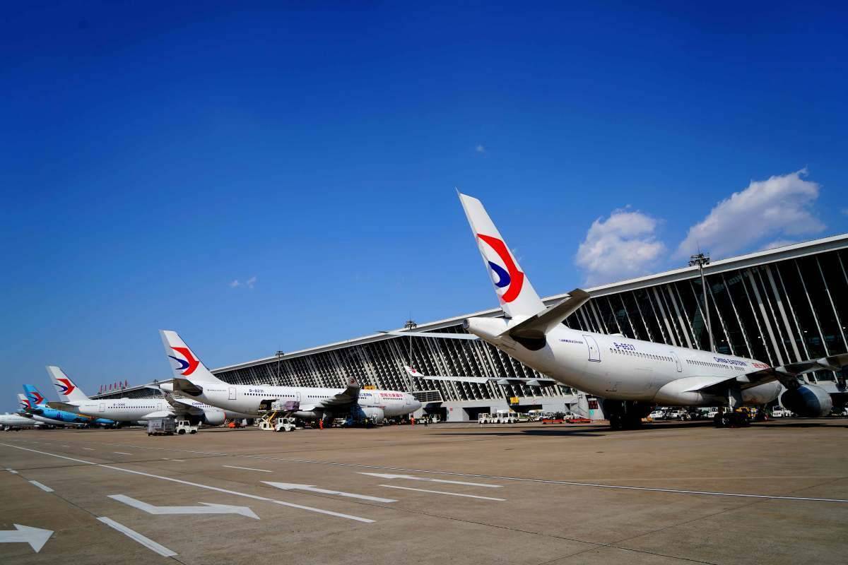 Direct flights from Shanghai to Abu Dhabi